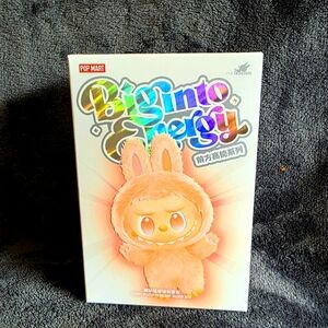 New blind box original Pop Mart Labubu BIG INTO ENERGY monsters vinyl face